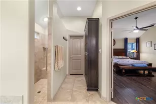 101 Sandstone Ct, Victoria, TX 77904 - Photo 16