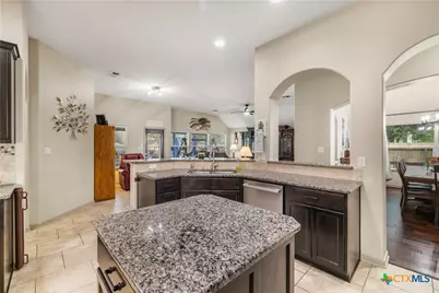 101 Sandstone Court, Victoria, TX 77904 - Photo 4