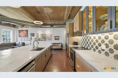 222 Losoya #202, San Antonio, TX 78205 - Photo 12