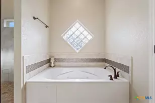 8203 Grand Oaks Ln, Killeen, TX 76542 - Photo 24