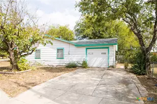 1005 Campbell St, Lampasas, TX 76550 - Photo 18
