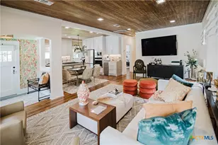 213 W Broadway St, Cuero, TX 77954 - Photo 6