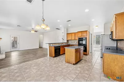 6913 Aquamarine Drive, Killeen, TX 76542 - Photo 14