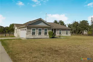 584 Post Oak Dr, Victoria, TX 77905 - Photo 2