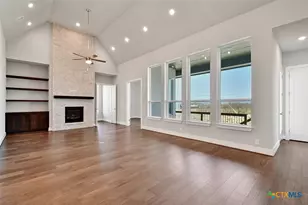 4714 Clover Field, Schertz, TX 78108 - Photo 8