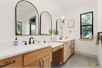 1341 Merlot, New Braunfels, TX 78132 - Photo 34