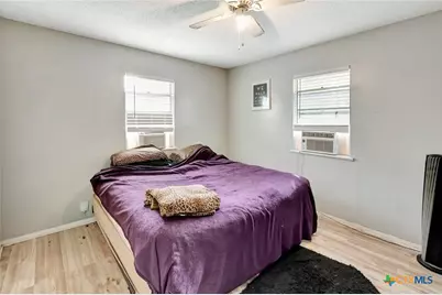 3401 Woodlawn Street, Victoria, TX 77901 - Photo 14
