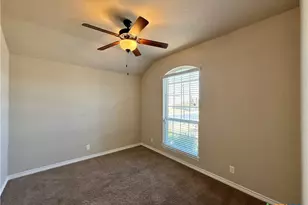 6709 Catherine Dr, Killeen, TX 76542 - Photo 32