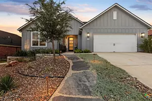 1355 Dancing Oak Ln, San Marcos, TX 78666 - Photo 2