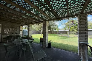 141 Seascape Dr, Port Lavaca, TX 77979 - Photo 6