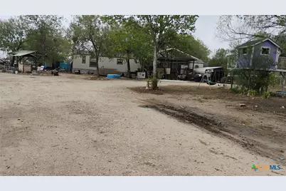 17375 Fm-725 Street, Seguin, TX 78155 - Photo 4