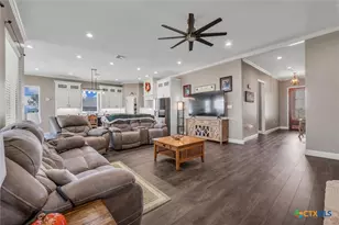 203 Hatter Dr, Moody, TX 76557 - Photo 6