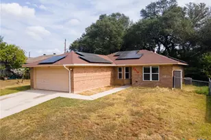 2210 Barry Dr, Killeen, TX 76543 - Photo 2