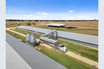 6492 State Highway 304, Harwood, TX 78632 - Photo 8