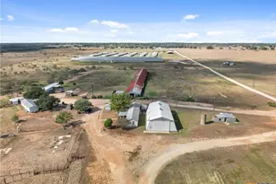 6492 State Hwy 304, Harwood, TX 78632 - Photo 26