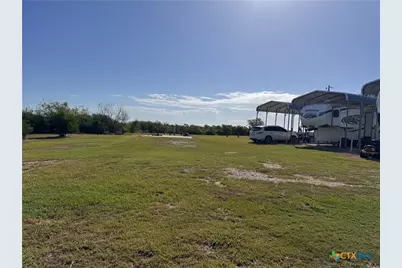 193 Silkstocking Street, Port Lavaca, TX 77979 - Photo 2