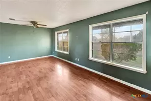 113 Wearden Dr, Victoria, TX 77904 - Photo 4