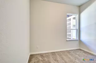 868 Farmhouse Trl, New Braunfels, TX 78130 - Photo 8