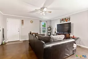 227 E Beeline Ln, Harker Heights, TX 76548 - Photo 4