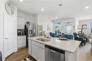 437 Signe, Seguin, TX 78155 - Photo 12