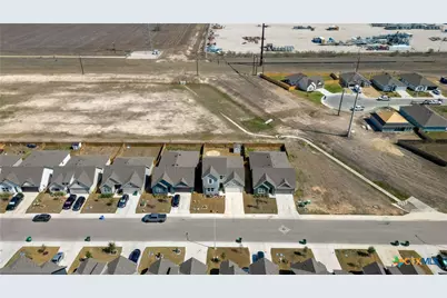 437 Signe, Seguin, TX 78155 - Photo 44