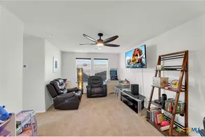 437 Signe, Seguin, TX 78155 - Photo 16