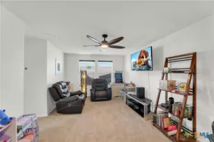 437 Signe, Seguin, TX 78155 - Photo 16