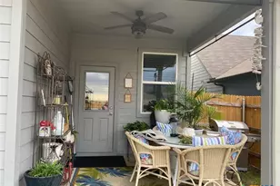 437 Signe, Seguin, TX 78155 - Photo 18