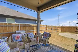 437 Signe, Seguin, TX 78155 - Photo 4