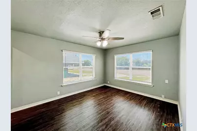 1311 W Main Street, Gatesville, TX 76528 - Photo 16