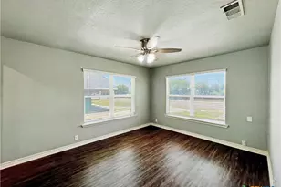 1311 W Main St, Gatesville, TX 76528 - Photo 16