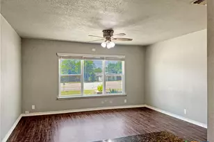 1311 W Main St, Gatesville, TX 76528 - Photo 10