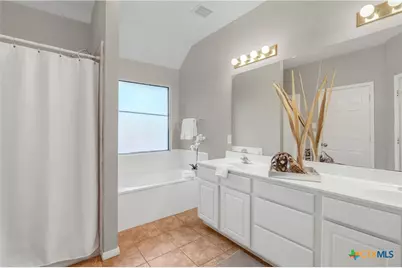 526 Walnut Heights Boulevard, New Braunfels, TX 78130 - Photo 18