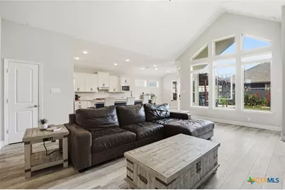 1059 Buffalo Grove, New Braunfels, TX 78130 - Photo 8