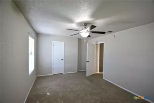 1024 Mission Dr, New Braunfels, TX 78130 - Photo 16