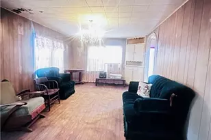 701 W May St, Yoakum, TX 77995 - Photo 6