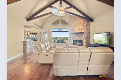 957 Phantom Rider Trail, Spring Branch, TX 78070 - Photo 2