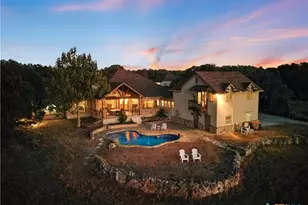 957 Phantom Rider Trail, Spring Branch, TX 78070 - Photo 6