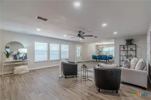 1947 Queen Victoria Dr, New Braunfels, TX 78130 - Photo 6