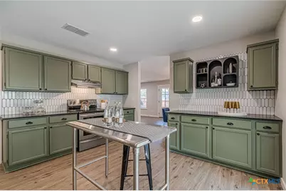 1947 Queen Victoria Drive, New Braunfels, TX 78130 - Photo 12