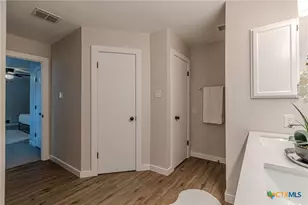 1947 Queen Victoria Dr, New Braunfels, TX 78130 - Photo 22