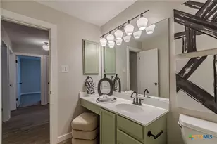 1947 Queen Victoria Dr, New Braunfels, TX 78130 - Photo 26