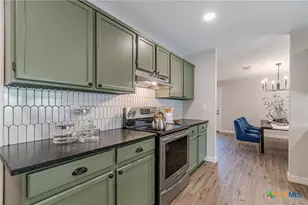 1947 Queen Victoria Dr, New Braunfels, TX 78130 - Photo 12