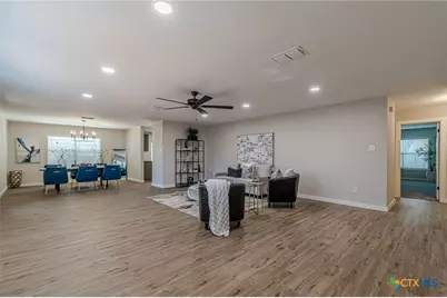 1947 Queen Victoria Drive, New Braunfels, TX 78130 - Photo 6