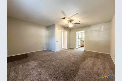 711 E 8th Avenue, Belton, TX 76513 - Photo 6