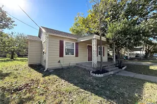 711 E 8th Ave, Belton, TX 76513 - Photo 4