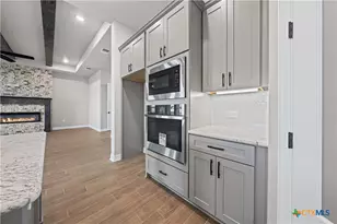 302 Lee Mays Blvd, Troy, TX 76579 - Photo 14