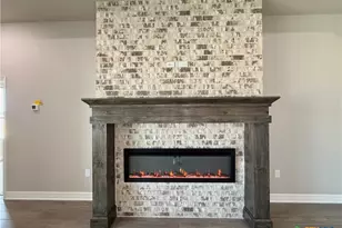 302 Lee Mays Blvd, Troy, TX 76579 - Photo 6