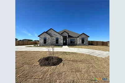 302 Lee Mays Boulevard, Troy, TX 76579 - Photo 1