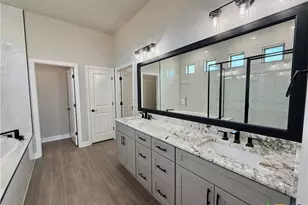 302 Lee Mays Blvd, Troy, TX 76579 - Photo 16